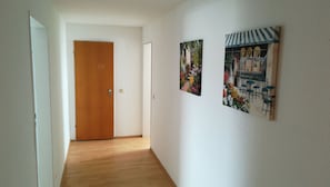 Interior entrance - Apartment 28OM (Castrop-Rauxel)