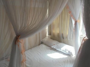 Wifi gratis y ropa de cama