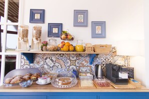 Bao gồm bữa sáng buffet hàng ngày 