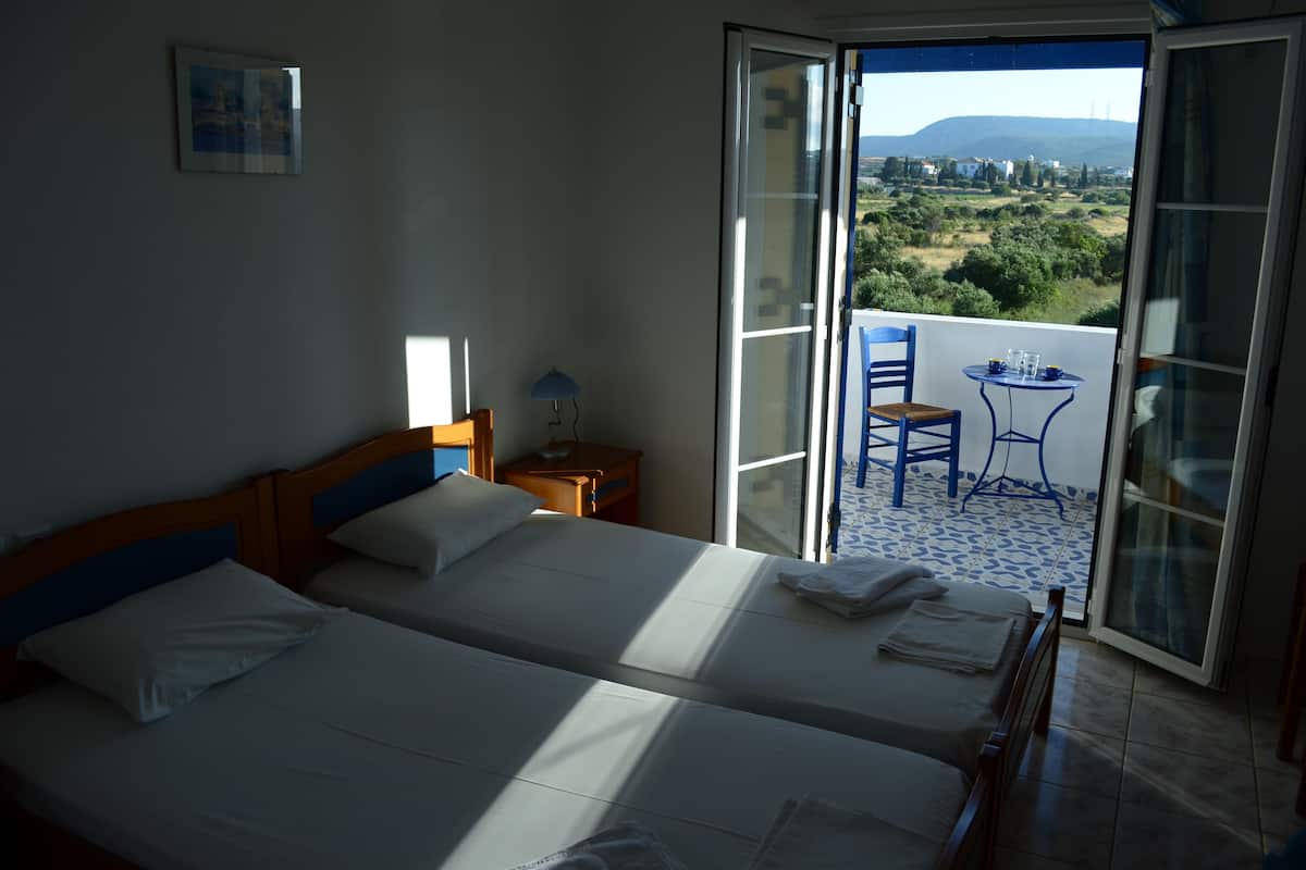 Panoramic Twin Room, Balcony | Laptop workspace, blackout drapes, free WiFi, bed sheets