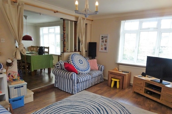 Ferienhaus | Wohnbereich | Flachbildfernseher