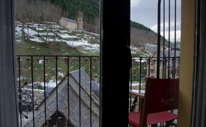 Double or Twin Room | Free cribs/infant beds, free WiFi, bed sheets - Hotel Eth Saueth (Naut Aran)