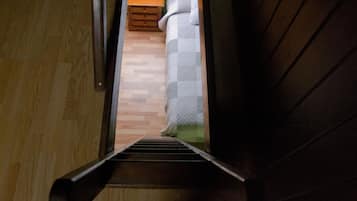 Cunas gratuitas, wifi gratis y ropa de cama