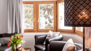 Apartment, 2 Bedrooms (Fewo 2) | Living area | Flat-screen TV - Chalet Seeblick Davos (Davos)