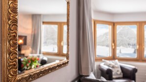 Apartment, 2 Bedrooms (Fewo 2) | Living area | Flat-screen TV - Chalet Seeblick Davos (Davos)