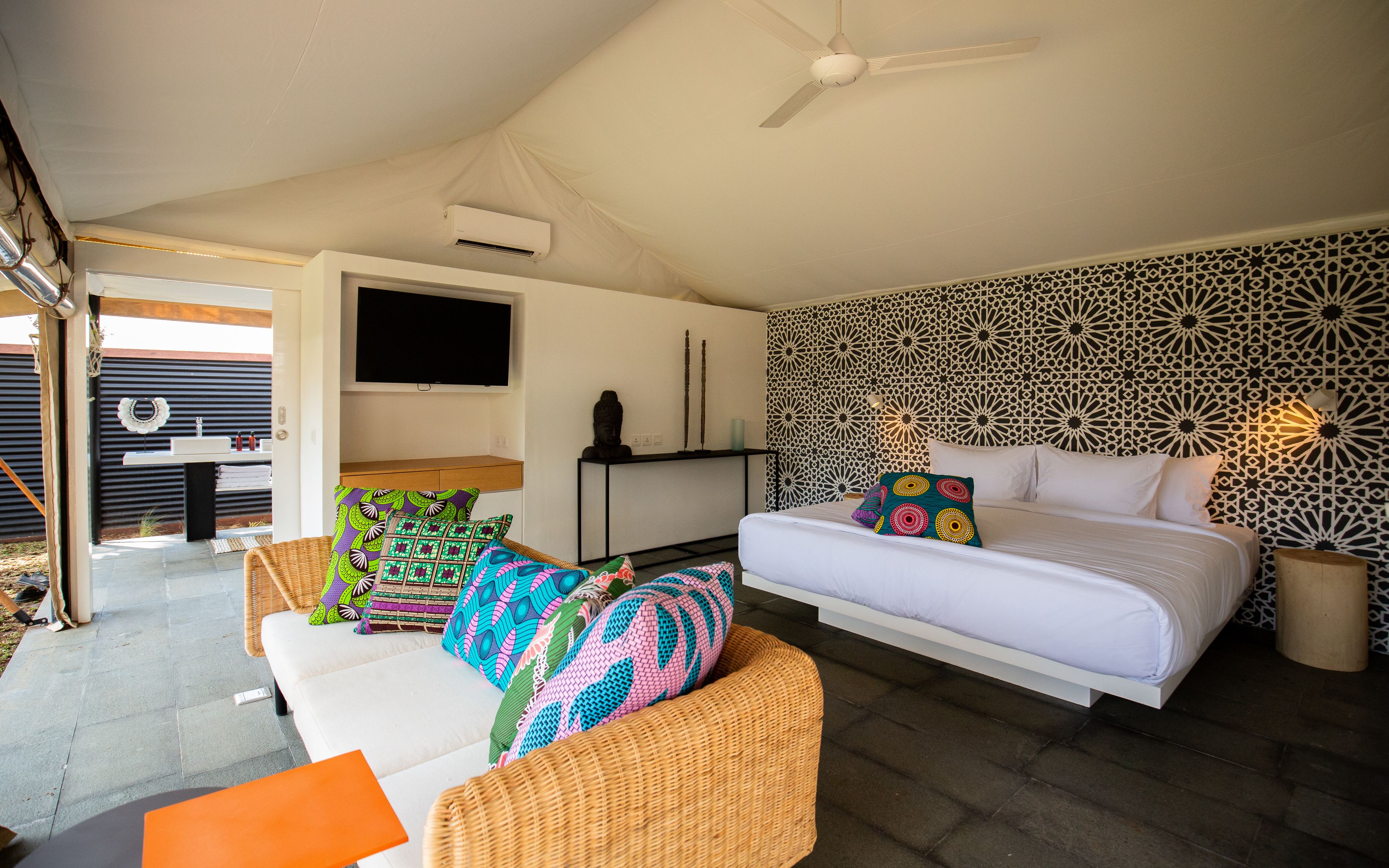 Free minibar items, in-room safe, desk, soundproofing