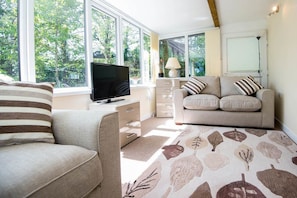 Cottage | Living area - Shiloh (Carmarthen)