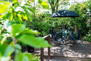 Garden - Shiloh (Carmarthen)
