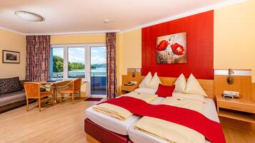 Double Room (A2D3) | In-room safe, blackout drapes, free WiFi, bed sheets