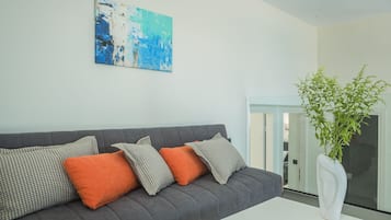 Deluxe Villa with Private Pool, Sea View (1) | Living room | 55-inch Smart TV with satellite channels, TV