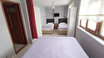 Economy-Vierbettzimmer | Hochwertige Bettwaren, schallisolierte Zimmer, kostenloses WLAN