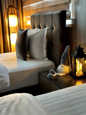 Luxury Double or Twin Room | Premium bedding, in-room safe, individually furnished, desk