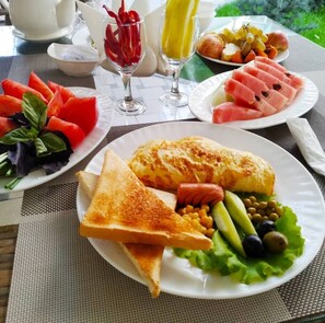 Desayuno a la carta incluido todos los días