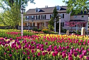 Garden - The Inn at Montchanin Village, a Historic Hotel of America (Wilmington)