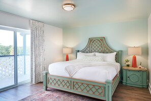 1 bedroom, premium bedding, minibar, in-room safe