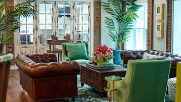 Sala de estar en el lobby
