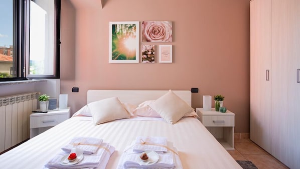 Doppelzimmer (Sofia) | Kostenloses WLAN, Bettwäsche