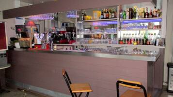 Bar (in der Unterkunft)