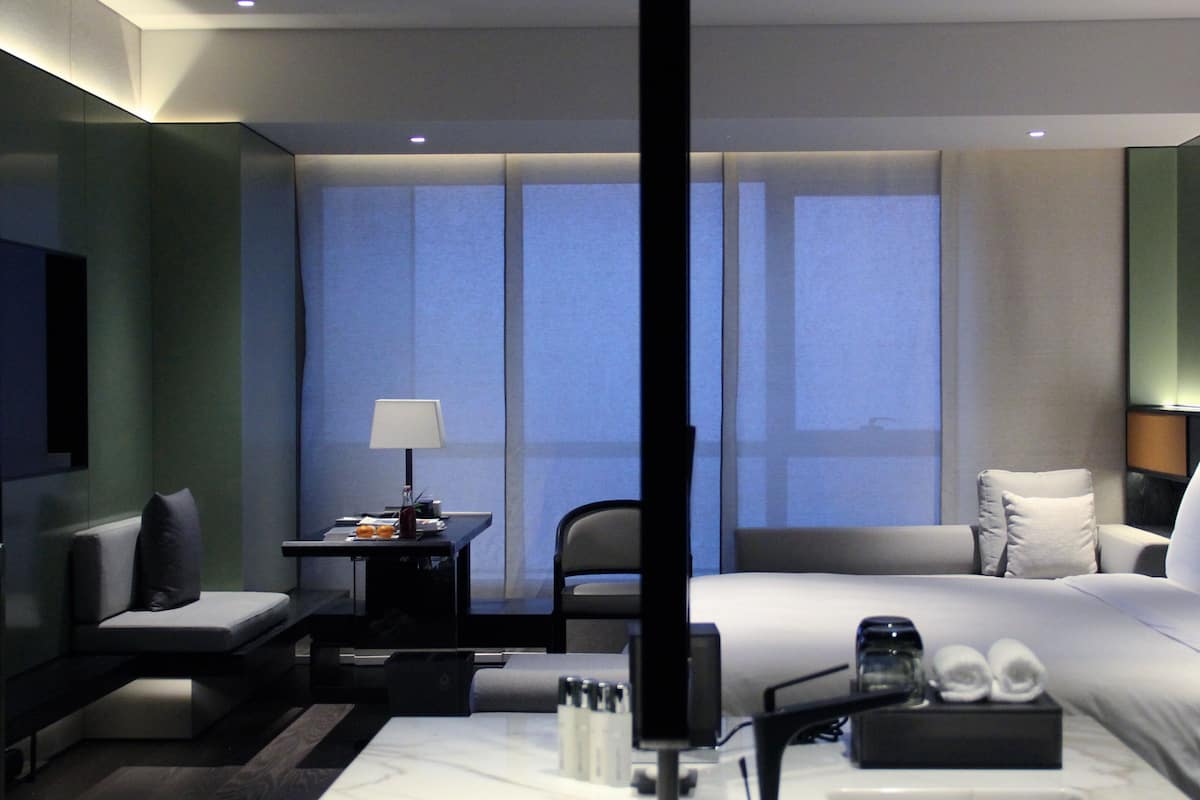 1 bedroom, premium bedding, minibar, in-room safe