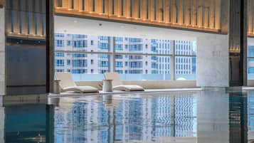 Indoor pool, pool loungers