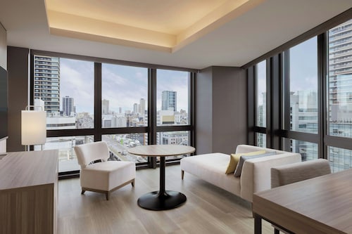 Courtyard by Marriott Osaka Honmachi