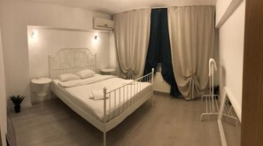 Iron/ironing board - Green Apartment No 59 (Bucharest)