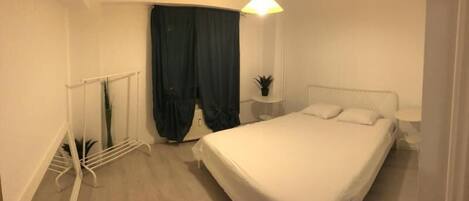 Tabla de planchar con plancha