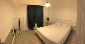 Tabla de planchar con plancha 