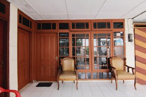 숙박 시설 구내