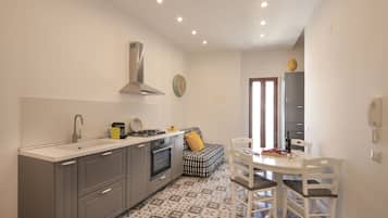 Appartamento, 1 camera da letto, terrazzo | Cucina privata | Frigorifero, macchina per caffè espresso, macchina per tè/caffè