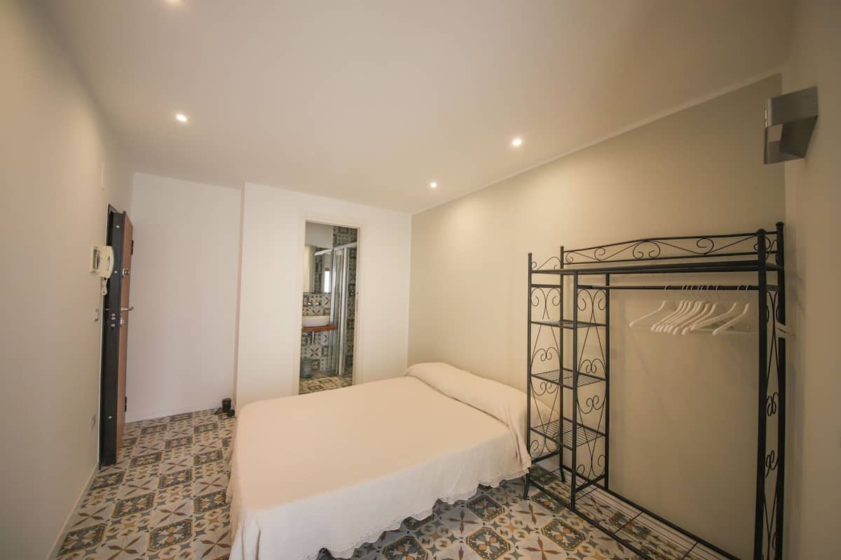Monolocale, 1 letto queen, al piano terra | 1 camera, Wi-Fi gratuito