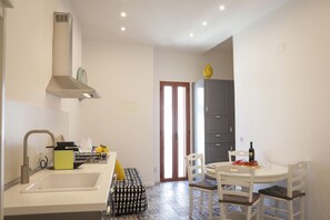 Apartment, 1 Bedroom, Terrace | Private kitchen - Casa Sanpa' (Monopoli)