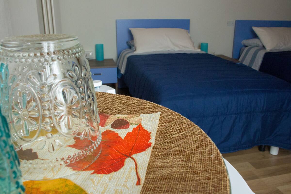 Wifi gratis y ropa de cama