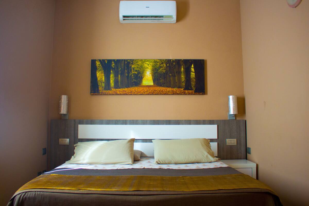Wifi gratis y ropa de cama