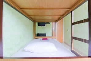 Standard Room - Yani Homestay (Padang)