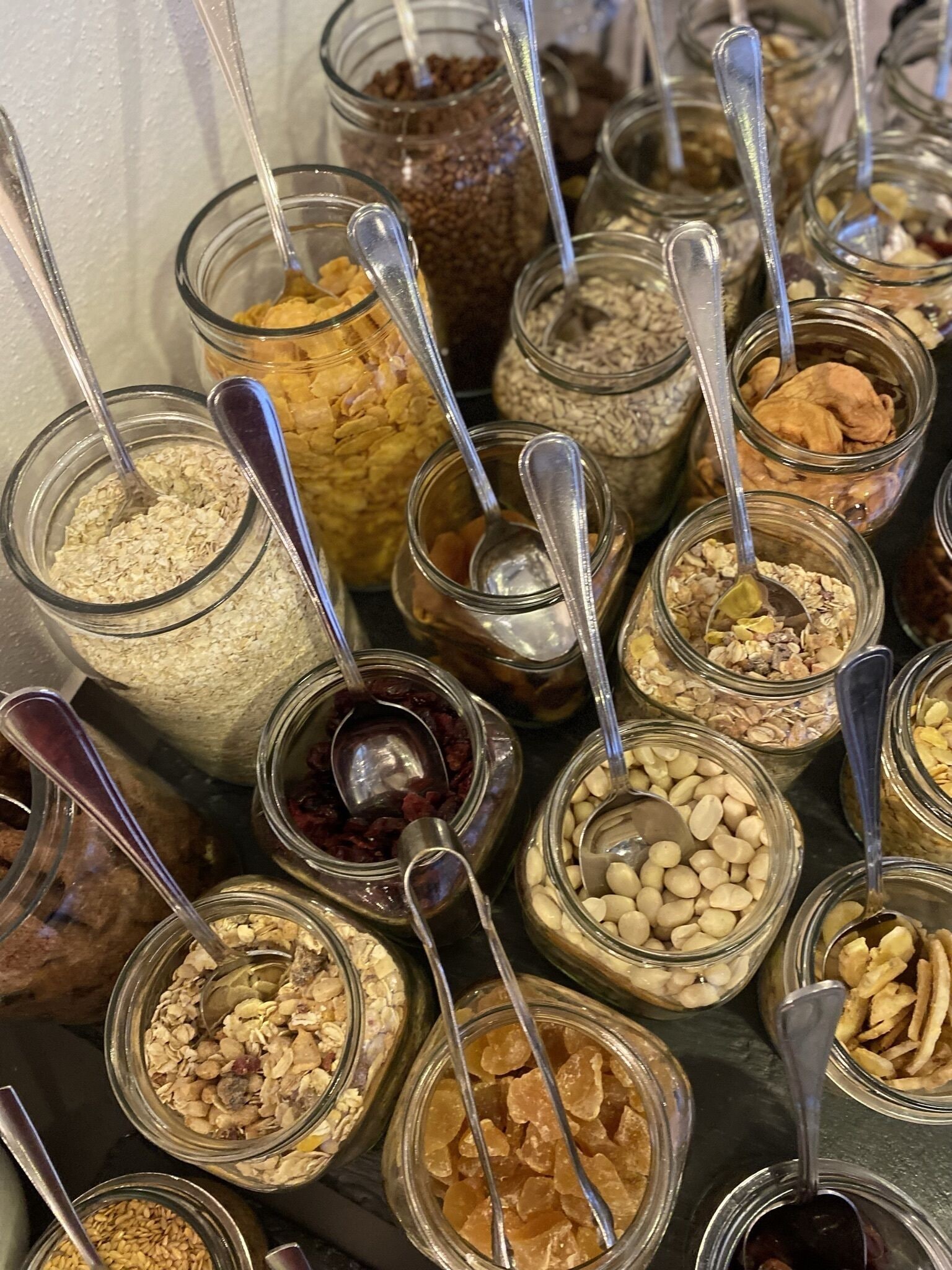 daily buffet breakfast (eur 15.00 per person)