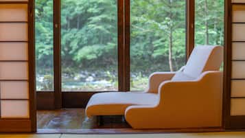 Traditional Japanese Style Room-Private Villa (Kariyasu/Kuraiyama), Non Smoking | In-room safe, individually decorated, free WiFi, bed sheets