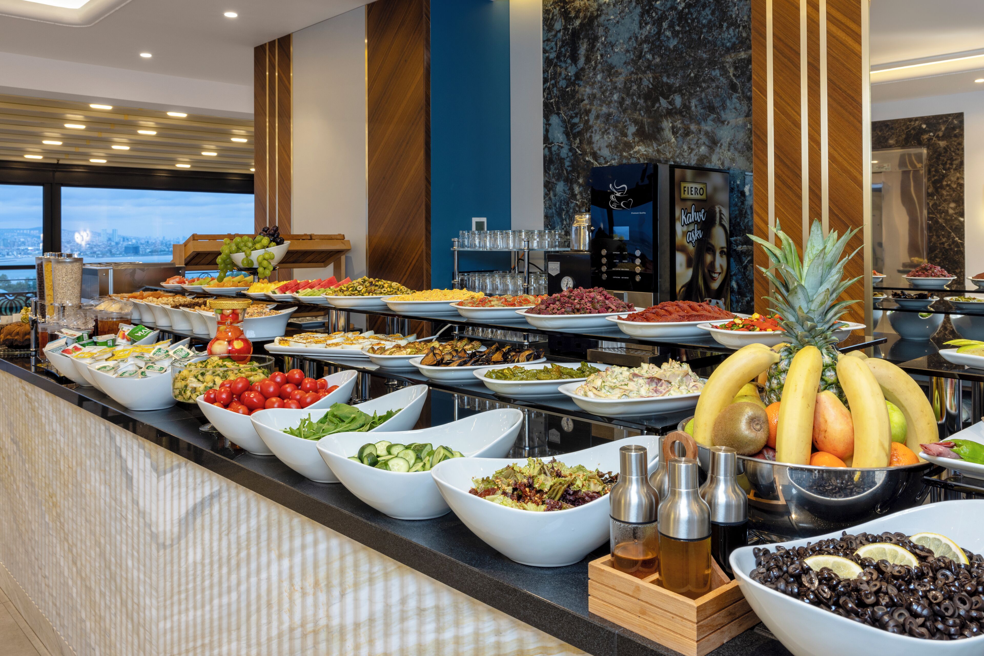Free daily buffet breakfast