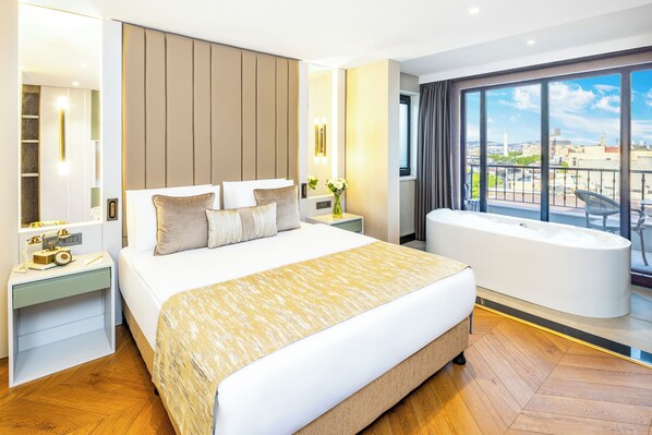 Exclusive Suite, Bathtub