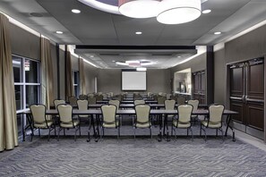 Meeting facility - HYATT house Raleigh Durham Airport (Morrisville)