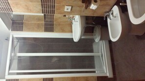 Hair dryer, towels - Pitagora (Rome)