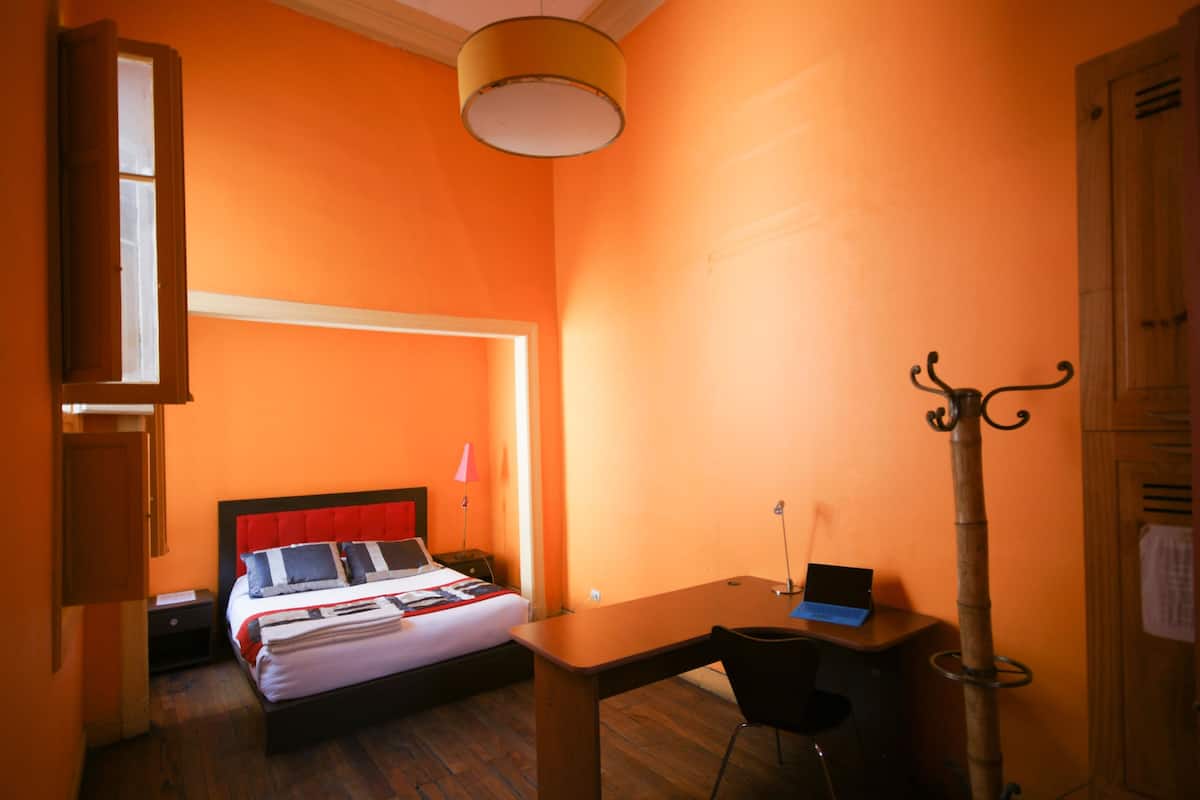 Premium bedding, Select Comfort beds, in-room safe