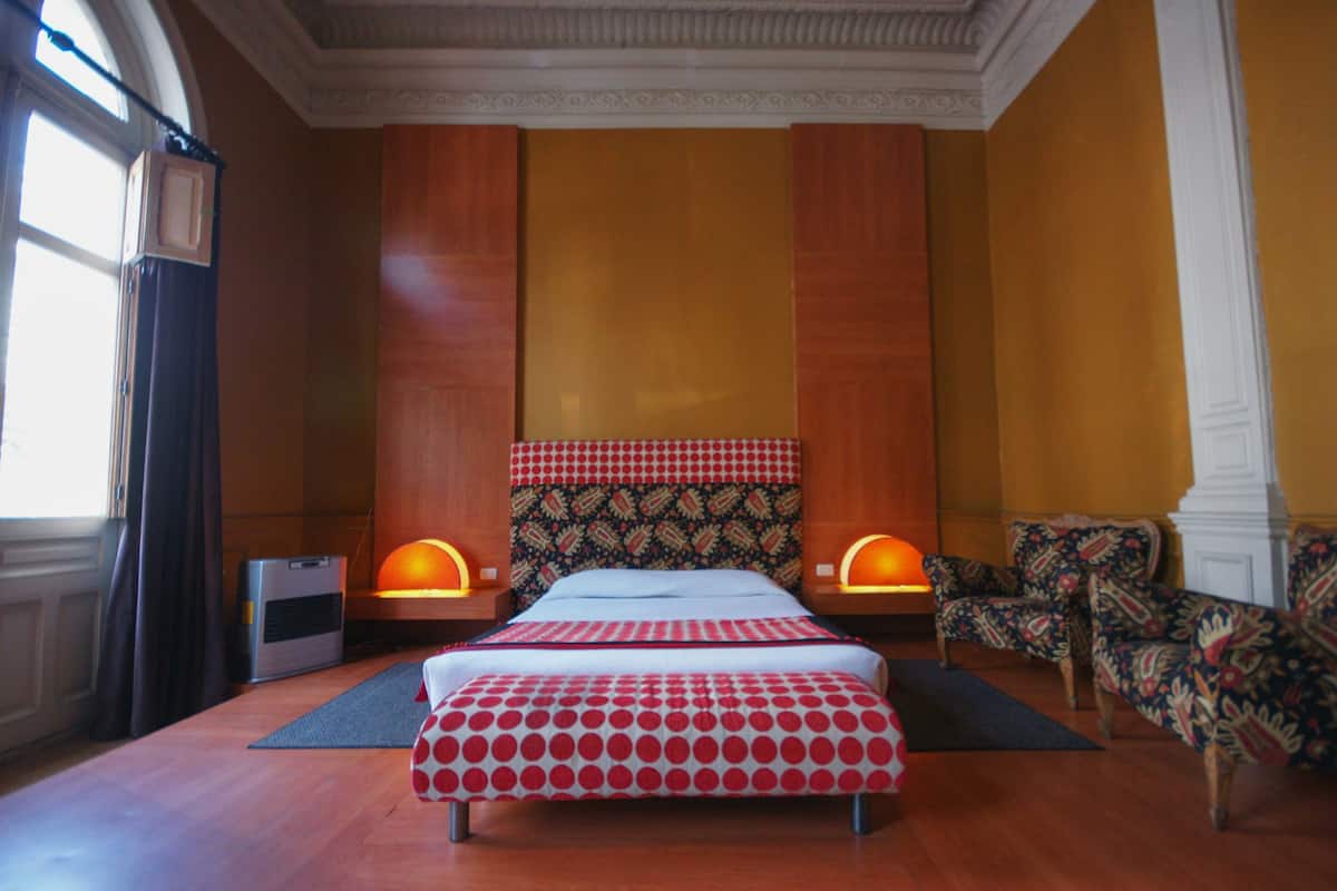 Premium bedding, Select Comfort beds, in-room safe