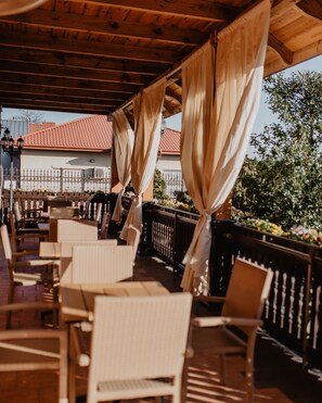 Terrace/patio - Hotel Czardasz Spa & Wellness (Plock)