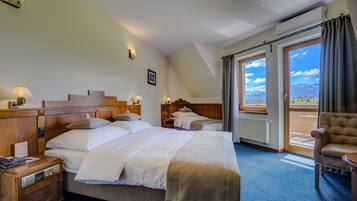 Premium Triple Room, Mountain View | Egyptian cotton sheets, premium bedding, minibar, in-room safe