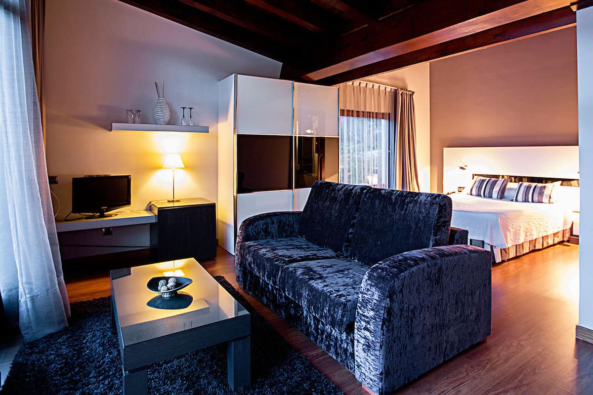 1 chambre, literie de qualité supérieure, couette en duvet d'oie