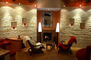 1 bedroom, down duvets, minibar, in-room safe - Maliba Lodge (Butha Buthe)