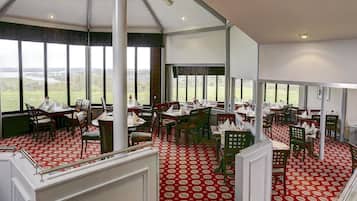 Breakfast, lunch and dinner served