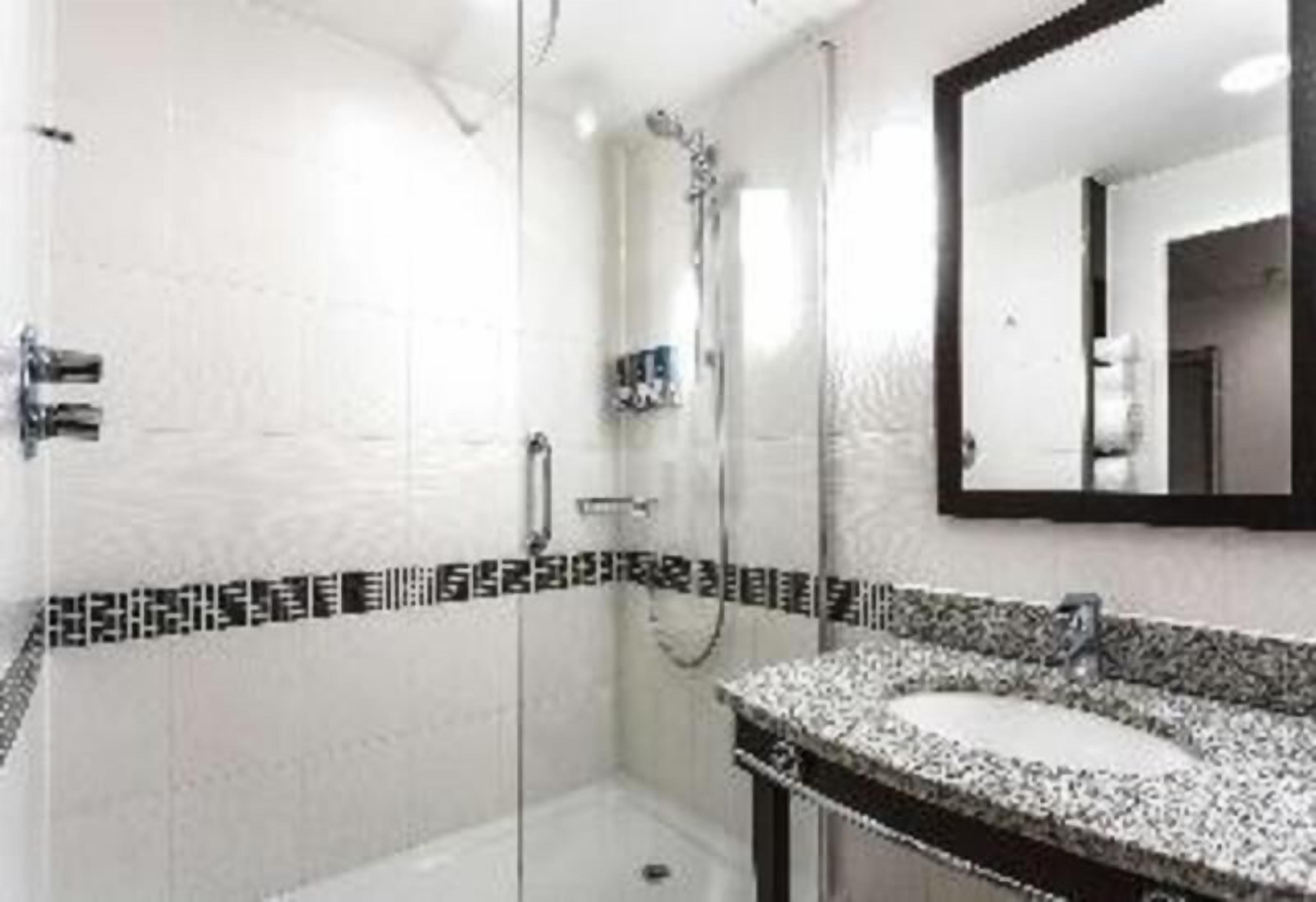 Bathroom | Shower, hair dryer, towels