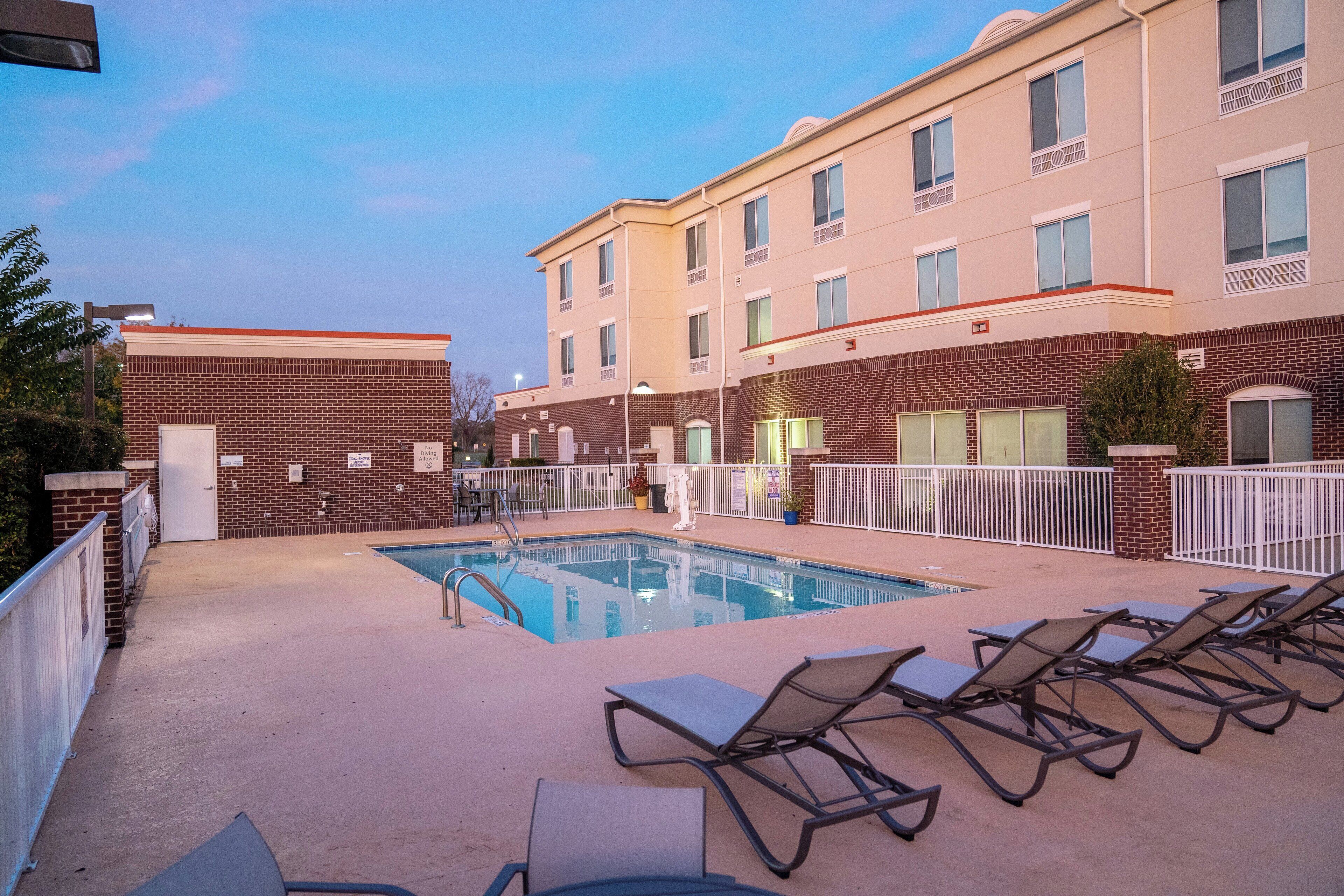 seasonal outdoor pool